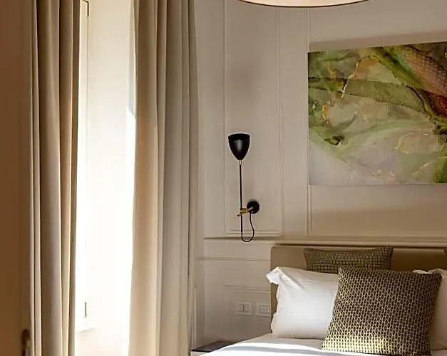 Oda ve Kahvaltı Parisii Luxury Relais Rome-fontana Di Trevi
