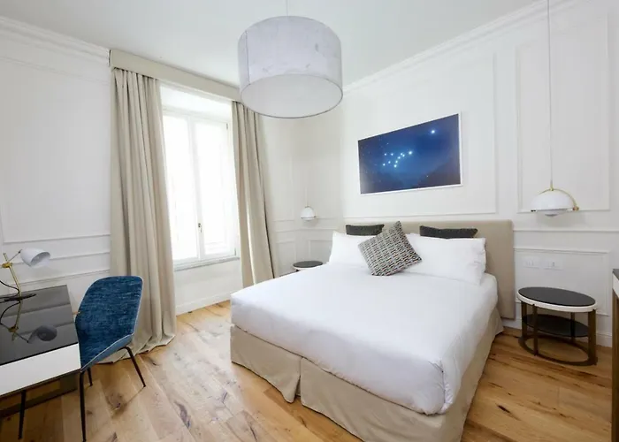 Parisii Luxury Relais Rome-fontana Di Trevi Oda ve Kahvaltı 4*