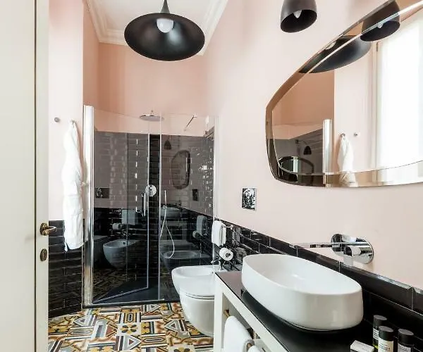 Parisii Luxury Relais Rome-fontana Di Trevi Oda ve Kahvaltı